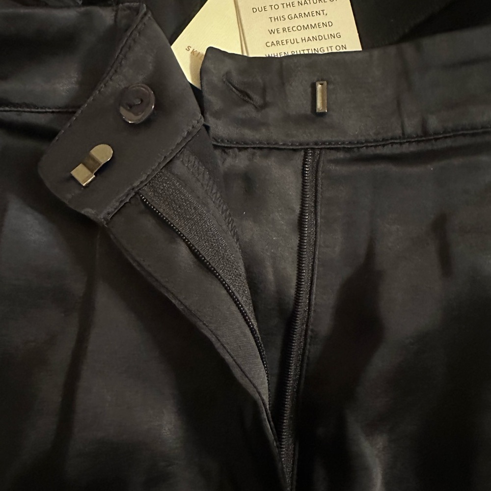 Skies Are Blue Navy Wide Leg Pants - Picture 7 of 9